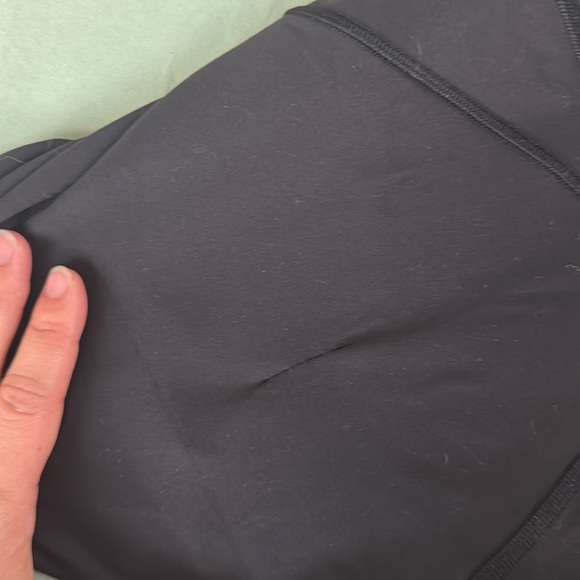 Lululemon In Movement Everlux Tights Black Size 4 with repair - Picture 4 of 7